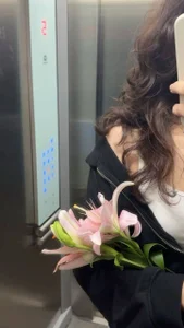 ariana_ross7 Public 사진 3