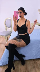 paulina_lux I'm your darkest secret!! 🖤😈 Pic 3