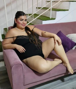 AgathaBloom_ Do you like my dress? Foto