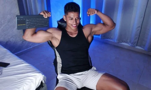 ken__owens: Divertamonos 🔥​😈​😍​😘​ ( 7 фото)