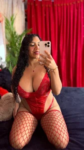 Do you like my lingerie? de serena_willow  2 Imagens