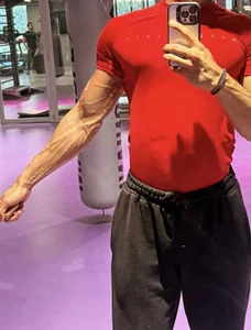 Ivaan_hot Public  4. fénykép