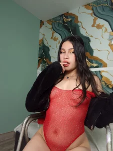 Ariadna_andrade Did you like my outfit today.. do I look like a good bitch? Billede