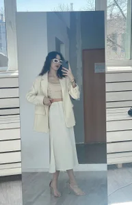 HermilaClap Public Foto 3