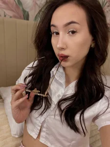 JanellaBecerril Fragile Darkness and a surprise 🖤🕊️ Pic 5