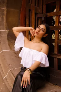 Zdjęcia AlmaWhitmore Public:  7
