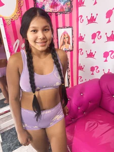 babyschoolgiirl Public Poză 4