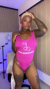 KenyaMystic 💗🍒 Foto 3