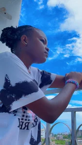 Public de horny_raelle  2 Imagens