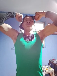 Public de Ojitosbrrr  2 Imagens