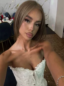 Public de GlowingBlondie  8 Imagens