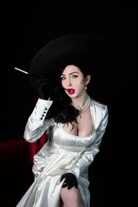 Dalia_Lavish Lady Dimitrescu Pic 3