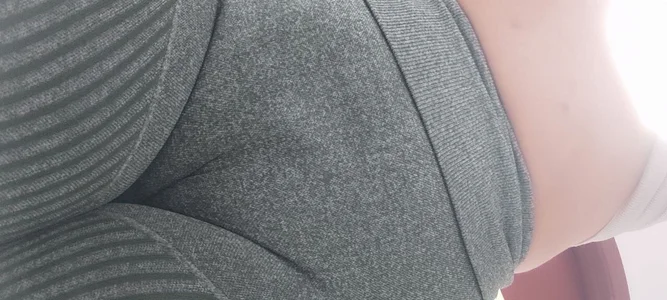 Giselle_Noah camel toe Immagine  4