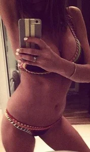 ishini4321 Public Pic 5