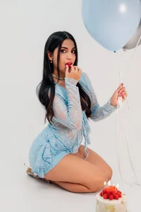Radiant_Naomi Cake, Balloons & Me 🎂🎈 Foto 4