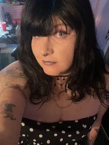 NikkiSable selfies Pic 3