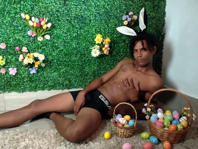 Ethan_Blazes Happy easter Pic 4