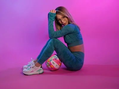 NyrobiNova: I can play with my ball and with YOUR BALLS TOO ( 5 фото)