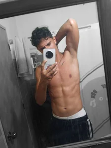 happysex14k Public  5টি ছবি
