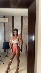 kristen-thomson Know Me 🤗 Pic 4