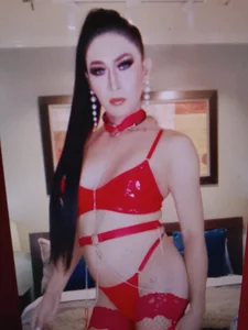 DominateMistressTania SEXY HOT GODDES Pic