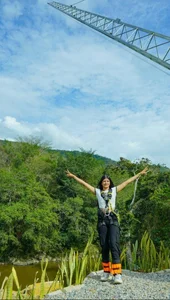 ZafiraNavarro adventure in the heights 사진