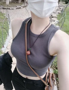 Nuyoah-77 Public Pic 4