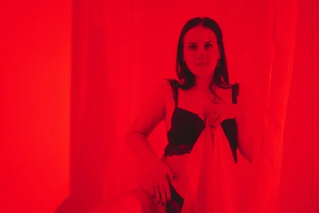 JuliyaMayss red Pic 6