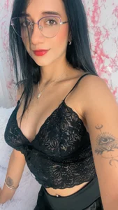 UrNewFantasy I’m not a dream… but if you dare, I can make you not want to wake up.”✨ Pic