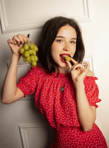 LanaLedger 𝒮𝓌𝑒𝑒𝓉 𝓈𝓊𝓂𝓂𝑒𝓇 𝓂𝑜𝑜𝒹🍓 Pic 3