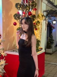 CaroylnEnz Nice to meet you  3টি ছবি