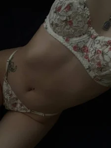 SweetEmber_ Public Pic 4