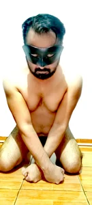 UncutMatureFantasy's Sumisse Sex Photo 3