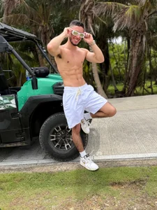 axel_tone in the streets of Sai🌴🏖️ 사진 7