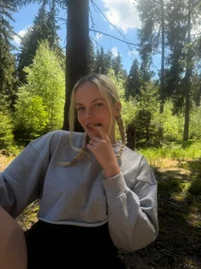 therealevasin forest session Pic 7