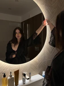 Blush_Beauty__ Late night vibes😏 Kuva 2