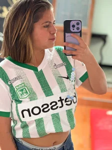 💚🤍 de Kitten_Cam  4 Imagens