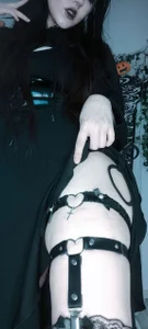 chloe_crystall_killer little secret ;) Pic 2