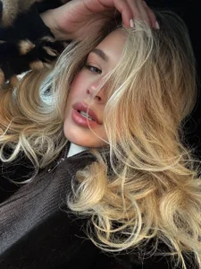 More me od BelleKou  4 snímek