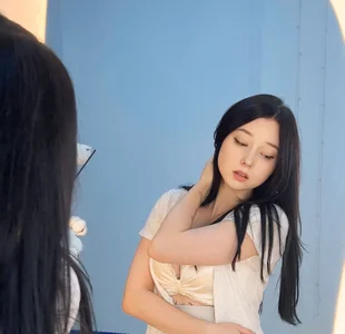 Hanako_Rey Public Immagine  4