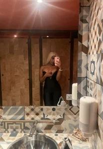 SusanaBrooks Public Billede 4