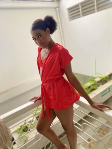 shenielxx IM GOOD PASIONS RED YOU LIKE ? Pic 2