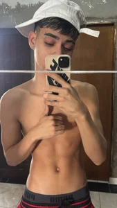 Soymaiks_'s XXX Nude Photo 2