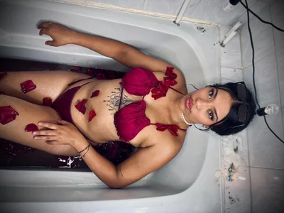 RiriiBrunette__'s BAIN PRIVÉ 💧🍷 Sex Photo 9