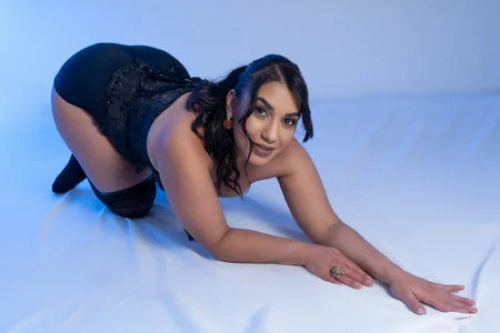 Lia_Blake_ A real lady 🌸 Immagine  6