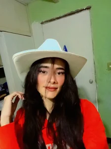 SkiinnyAnaのPublicの 5枚の写真