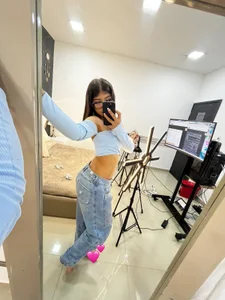 Luna_Femme Public Pic 3