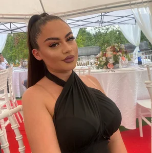 AishaDelRey Public Pic 4