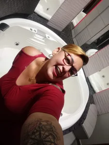 GoddessDominatriXxx Me Pic 3