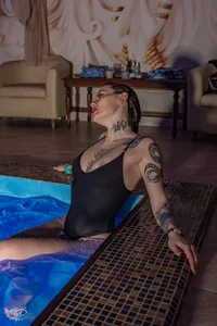 XXX Гола снимка 5 на hellishsin